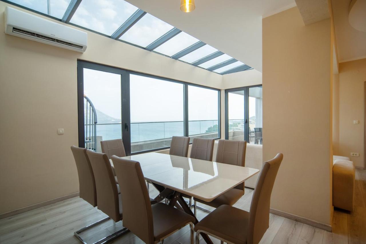 Gate Penthouse Apartment Budva