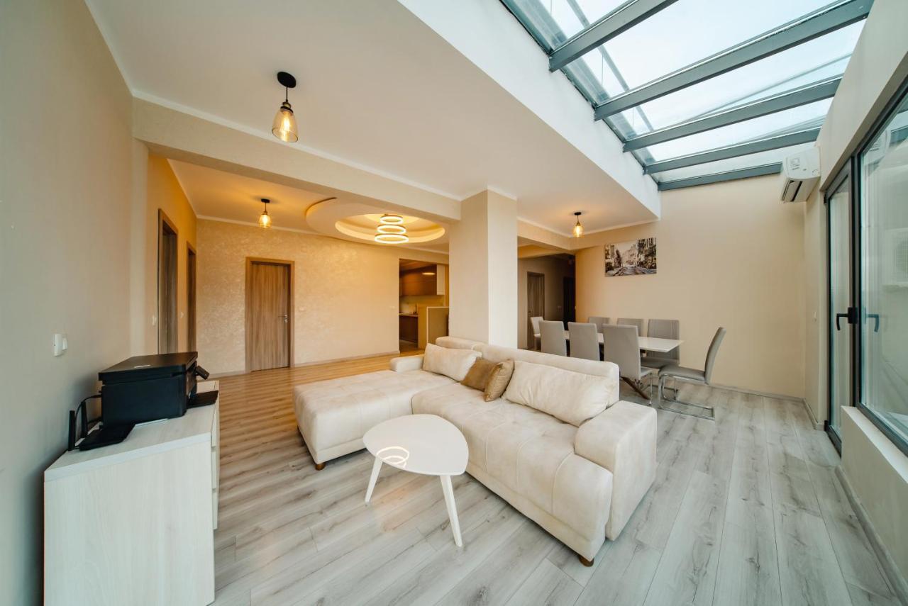 Gate Penthouse Apartment