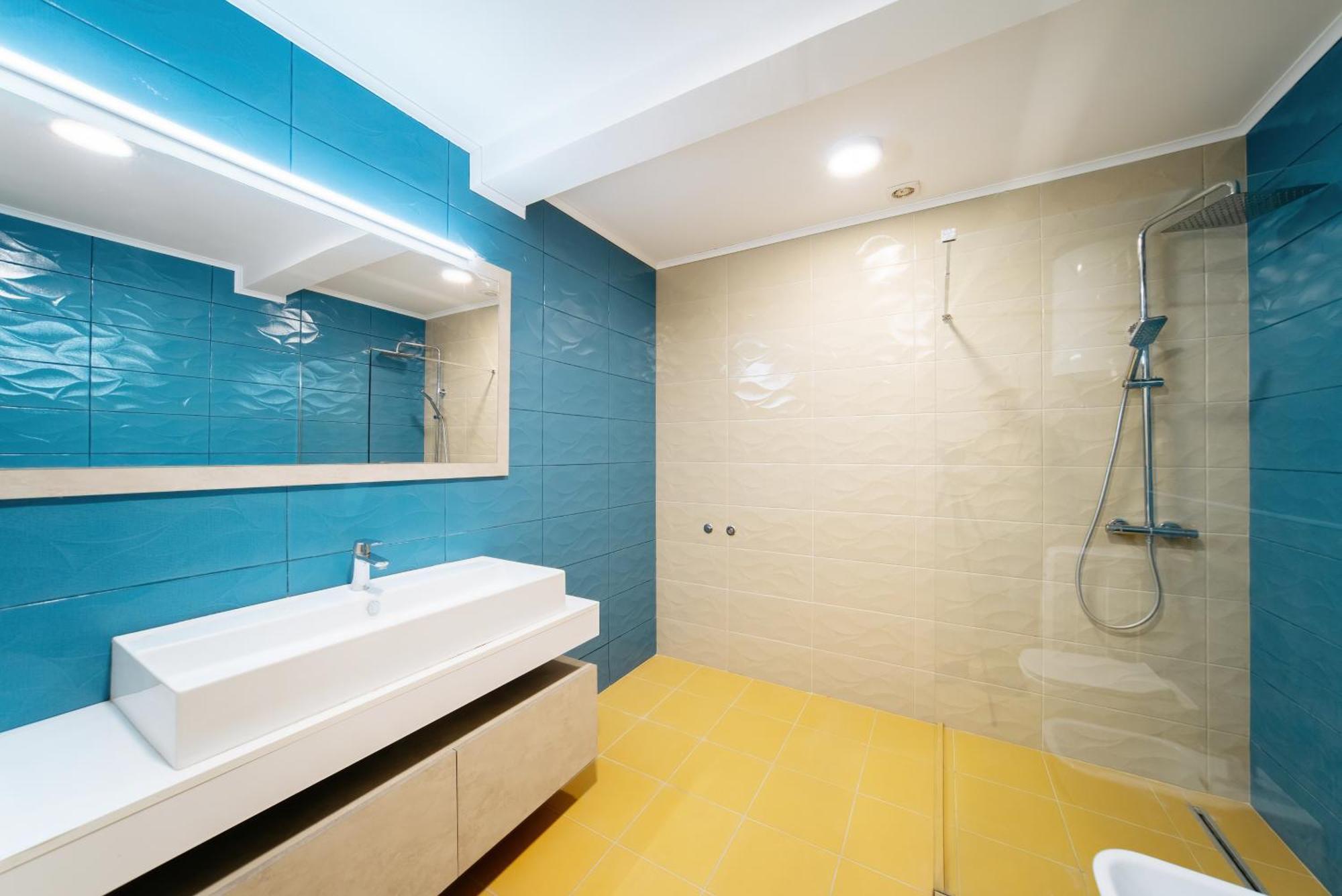 Gate Penthouse Apartment *
