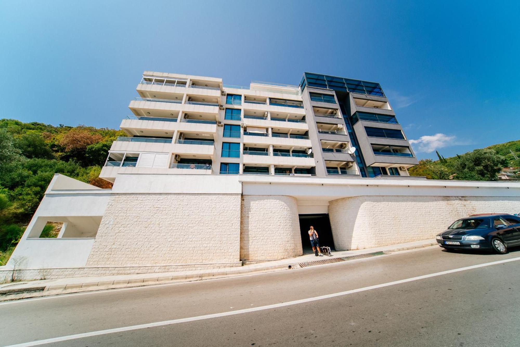 Apartment Gate Penthouse Budva